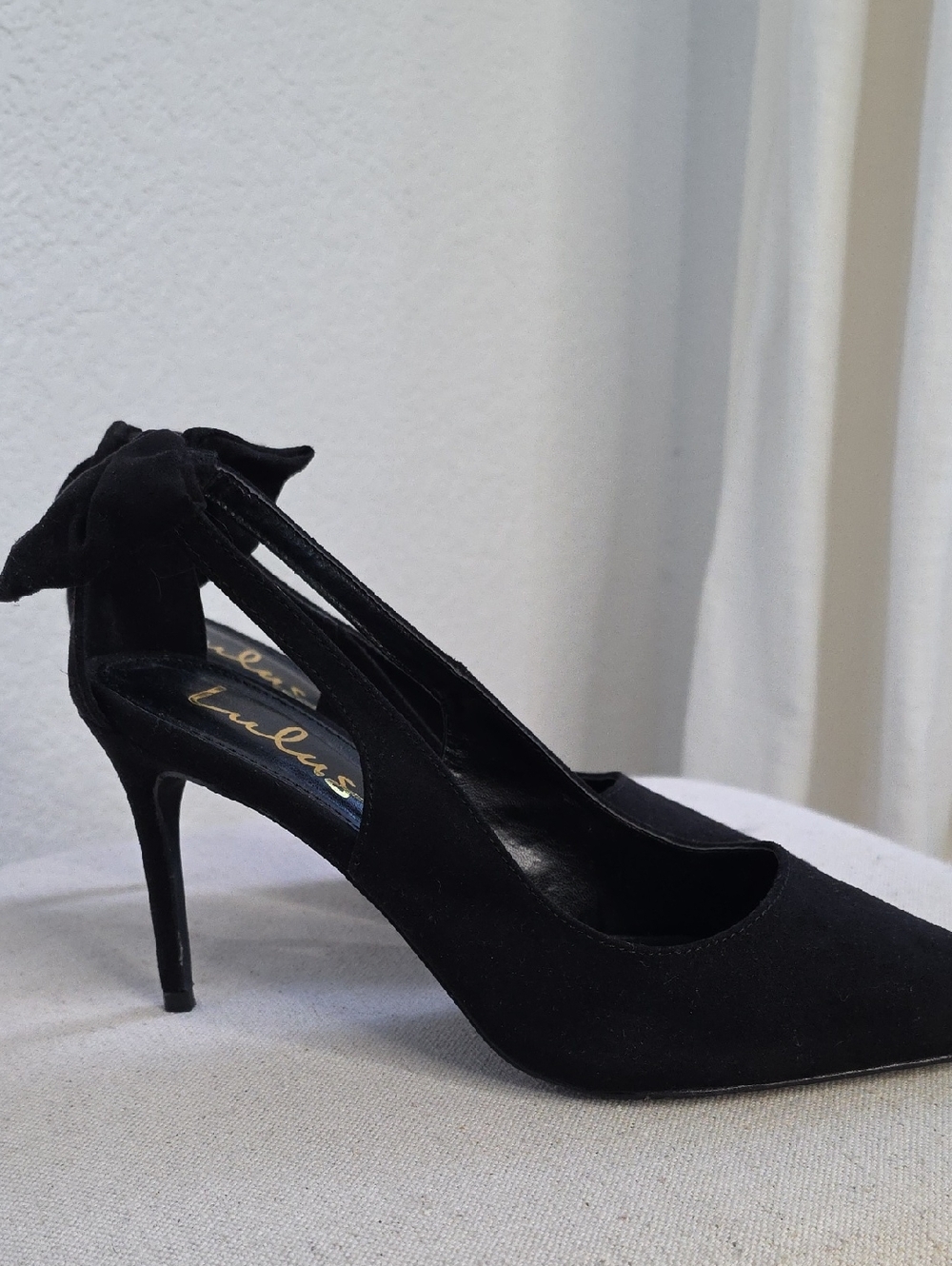Lulu's Black Pointed-Toe Bow Back Stiletto Heels Size 8